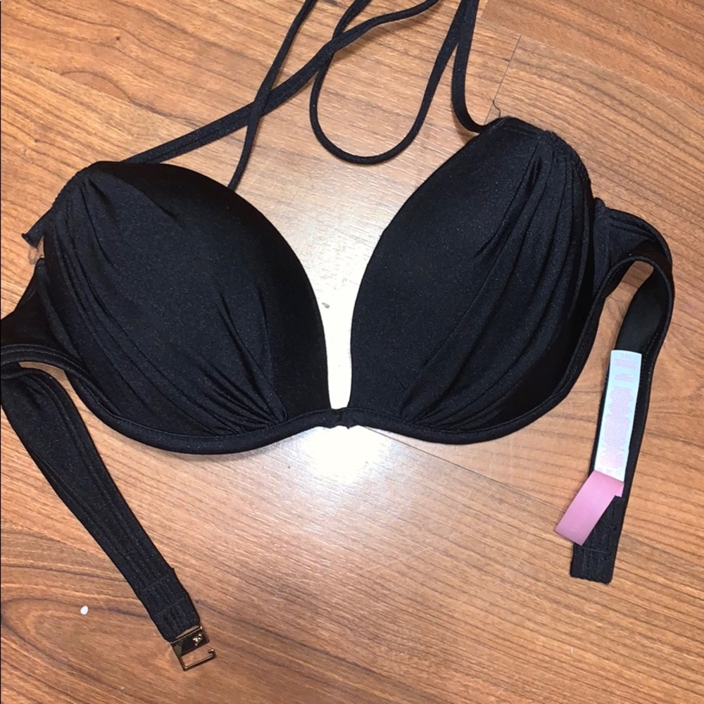 Victoria’s Secret bikini top